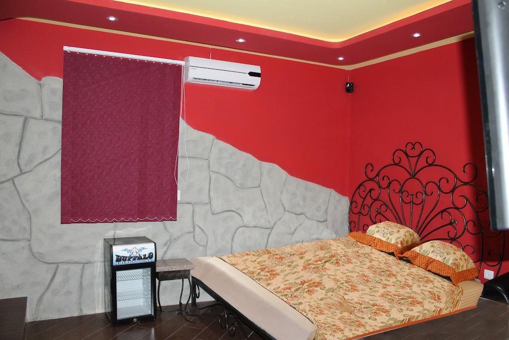 Princ Plaza Hotel エレバン 部屋 写真